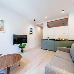 Exclusive Alameda - Prime Area Apartment