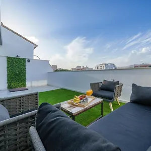 Exclusive Alameda - Penthouse Apartment